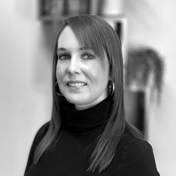 Janaya-Huston-senior-stylist-adjusted